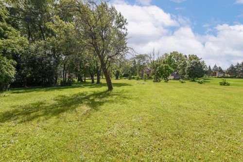 1 S Town Rd, New Berlin, WI, 53151 | Card Image