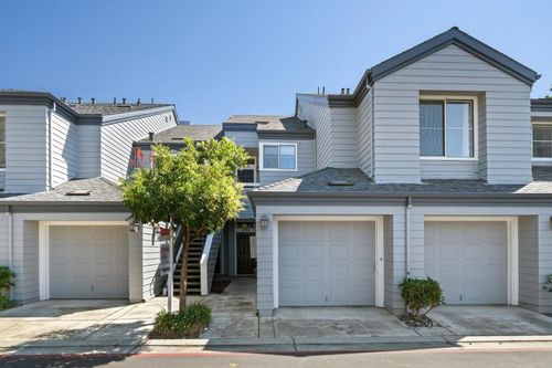1735 Parkview Green Cir, San Jose, CA, 95131 | Card Image