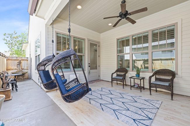 Back porch | Image 29