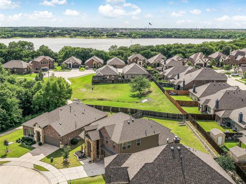 805 Lake Cypress Ln, Little Elm, TX, 75068-1316 | Card Image