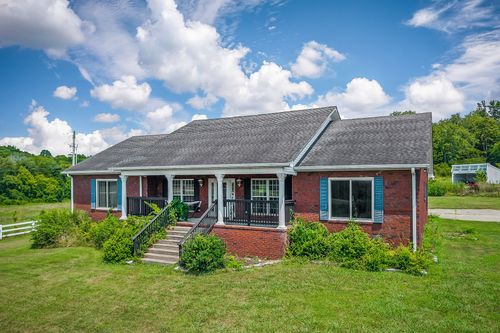 195 Holmes Gap Rd, Alexandria, TN, 37012-3574 | Card Image