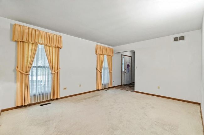 620 W 58 Th St, House other with 3 bedrooms, 3 bathrooms and 2 parking in Westmont IL | Image 5
