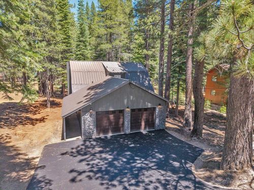 16244 Northwoods Blvd, Truckee, CA, 96161-6526 | Card Image