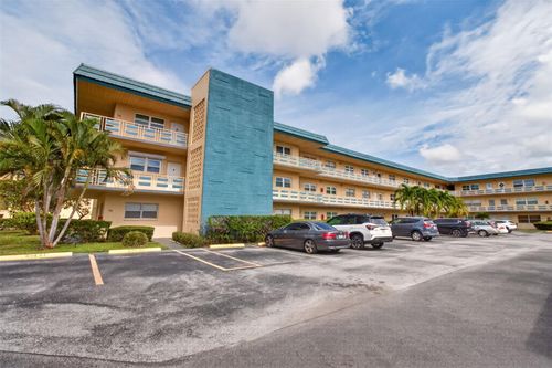 d307-5750 80th St N, St Petersburg, FL, 33709-6818 | Card Image