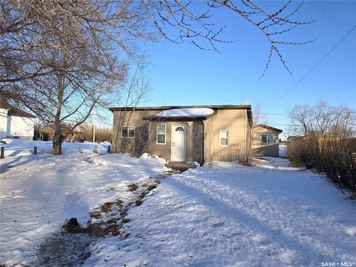 792 Saskatchewan Ave, Milden, SK, S0L3N0 | Card Image