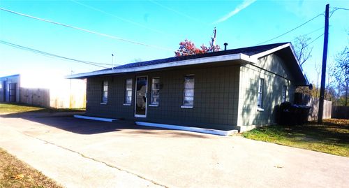 1110 S Armstrong Ave, Denison, TX, 75020-6104 | Card Image