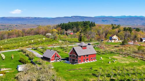 60 Palazzo Ln, Highland, NY, 12528-2435 | Card Image