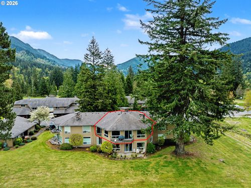 68565 E Fairway Estates Rd, Welches, OR, 97067 | Card Image