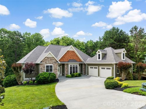 36 Magnolia Farms Dr, Asheville, NC, 28806-8857 | Card Image