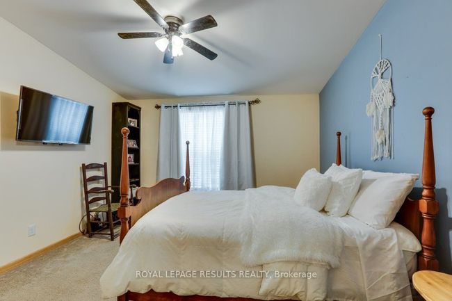35 - 33 Pitt St, Home with 3 bedrooms, 2 bathrooms and 2 parking in Port Burwell ON | Image 18