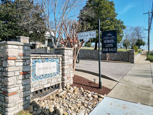 705 Halcyon Way, Columbia, TN, 38401-2974 | Card Image