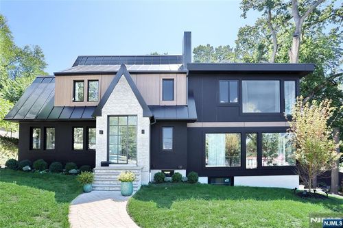 226 Haworth Ave, Haworth, NJ, 07641-1208 | Card Image