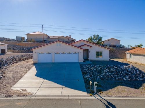 3304 S Ridge Ave, Bullhead City, AZ, 86429-7358 | Card Image