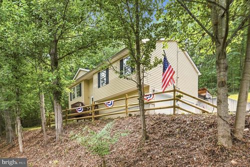 286 Oregon Hollow Rd, LINDEN, VA, 22642-6452 | Card Image