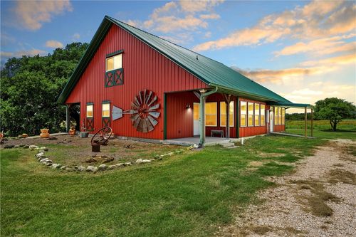 202 County Road 481e, Lott, TX, 76656-3906 | Card Image