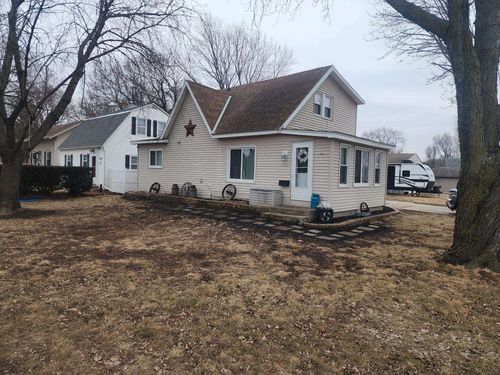 702 E 8th St, Spencer, IA, 51301-4911 | Card Image