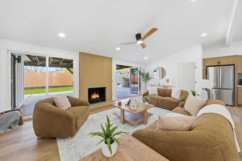 2828 Mission Village Dr, San Diego, CA, 92123-3210 | Card Image