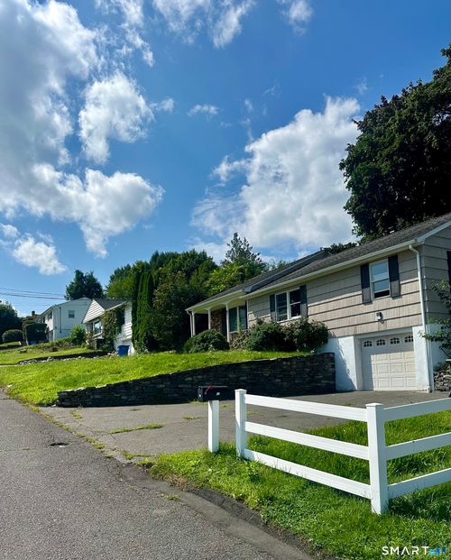 43 Glenview Ave, Waterbury, CT, 06708-1713 | Card Image