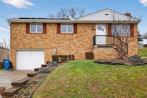 213 Tilford Rd, Penn Hills, PA, 15235-2250 | Card Image