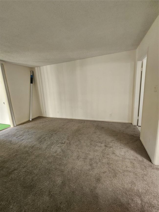 APT-211 - 3341 Nw 47 Th Ter, Condo with 1 bedrooms, 2 bathrooms and null parking in Lauderdale Lakes FL | Image 21