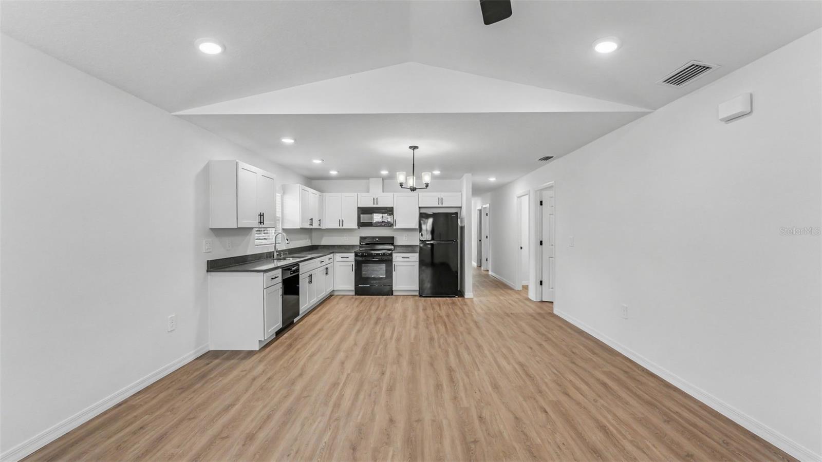 Residential in LAKELAND 3