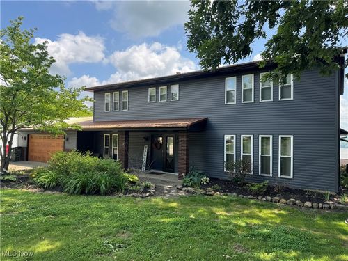 5605 Pleasant View Dr, Nashport, OH, 43830-9058 | Card Image