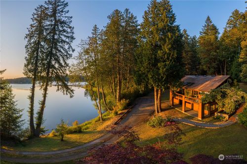 934 Mitchell Bay Rd, Friday Harbor, WA, 98250-8167 | Card Image