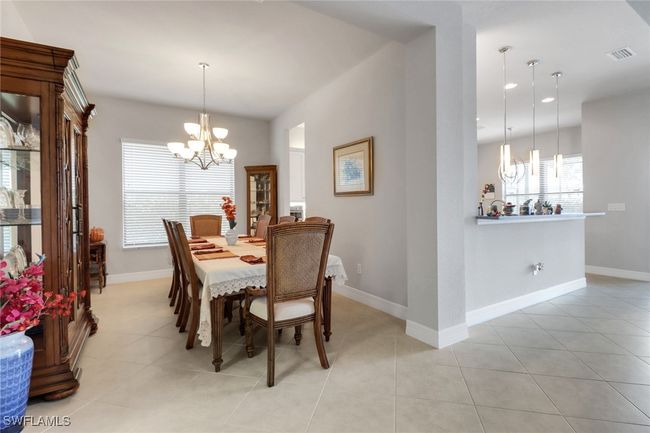 11692 Stonecreek Cir, House other with 3 bedrooms, 3 bathrooms and null parking in FORT MYERS FL | Image 9