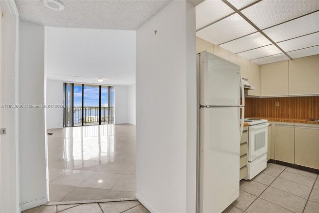 APT-2003 - 18151 Ne 31 St Ct, Condo with 1 bedrooms, 2 bathrooms and null parking in Aventura FL | Image 22
