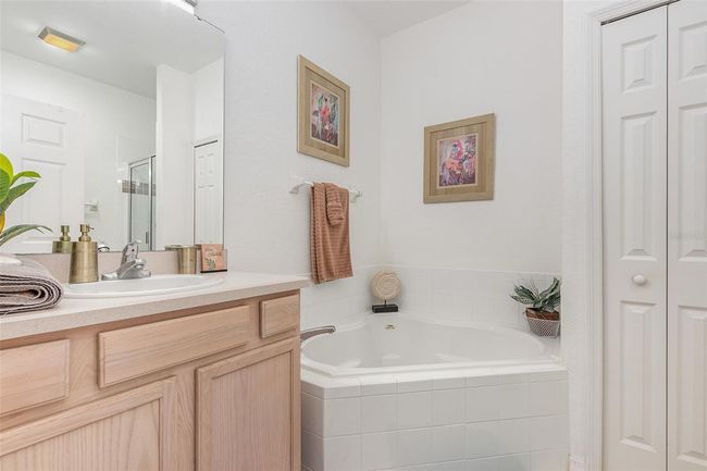 908 Andalusia Loop, House other with 4 bedrooms, 3 bathrooms and null parking in DAVENPORT FL | Image 17