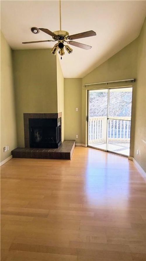 apt-102-2450 Wickersham Ln, Austin, TX, 78741-4744 | Card Image