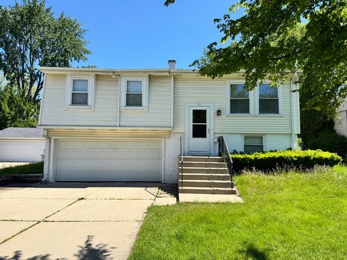 55 W Green Meadows Blvd, STREAMWOOD, IL, 60107-1130 | Card Image