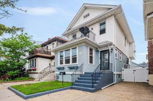 2-365 W Hudson St, Long Beach, NY, 11561-1819 | Card Image