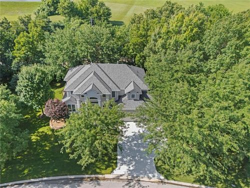 1629 Sw Hedgewood Ln, Lee's Summit, MO, 64081-2688 | Card Image