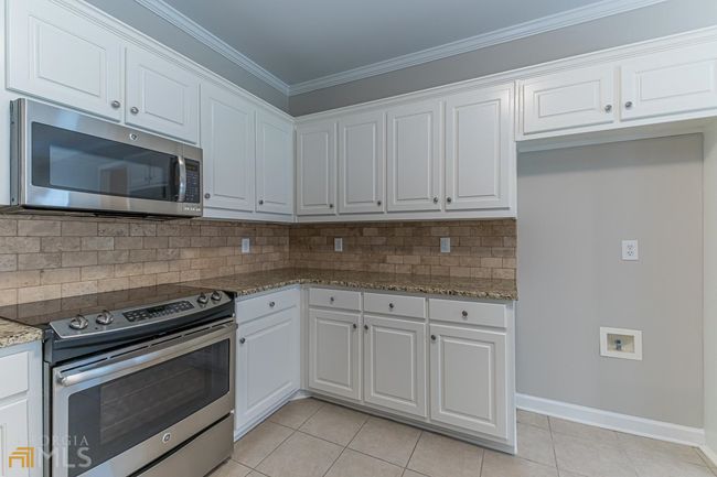 1008 Maple Creek Dr, House other with 5 bedrooms, 3 bathrooms and null parking in Loganville GA | Image 9