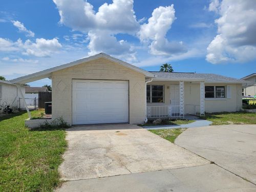 10015 Regency Park Blvd, PORT RICHEY, FL, 34668-3737 | Card Image