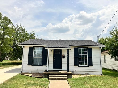 904 Gurley Ln, Waco, TX, 76706-3655 | Card Image
