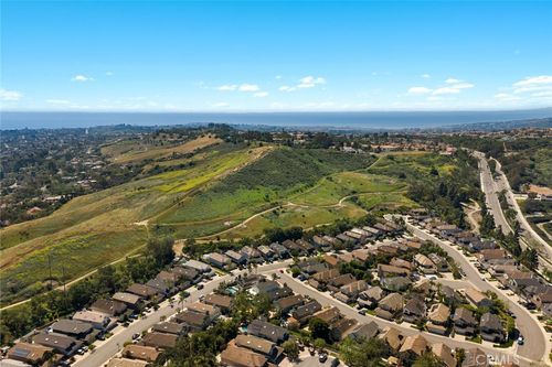 26 Salt Spray Dr, Laguna Niguel, CA, 92677-5651 | Card Image