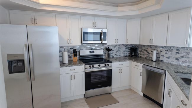 APT-1502 - 9500 Ocean Dr, Condo with 2 bedrooms, 2 bathrooms and null parking in Jensen Beach FL | Image 8