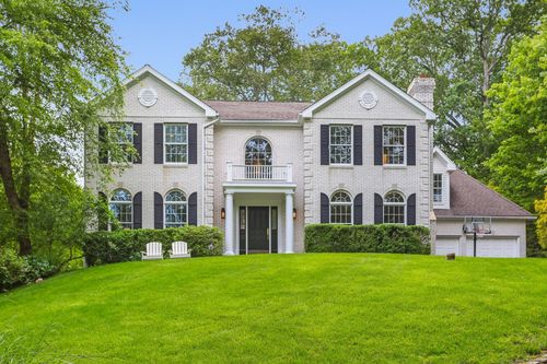 681 Old Stamford Rd, New Canaan, CT, 06840-6619 | Card Image