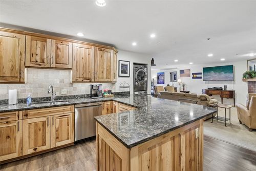303-305 S Park Avenue, Breckenridge, CO, 80424 | Card Image