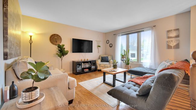 126 Scott St, House other with 3 bedrooms, 2 bathrooms and 4 parking in Strathroy ON | Image 4