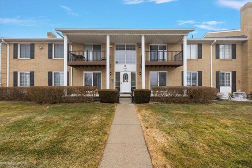 11810 15 Mile, Sterling Heights, MI, 48312 | Card Image