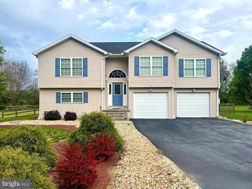 326 Hollida Ln, Martinsburg, WV, 25404-0413 | Card Image