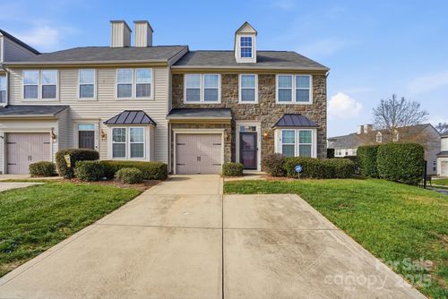 5763 Mossdale Ln, Charlotte, NC, 28278-2000 | Card Image