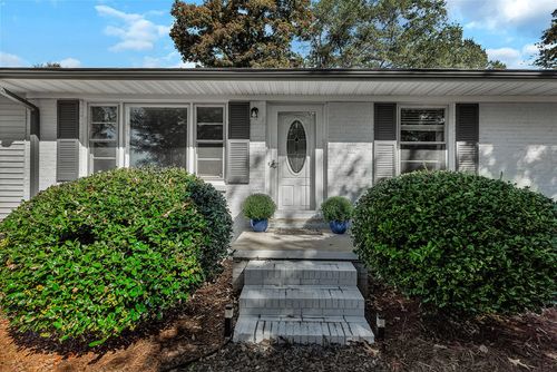 2024 Corinth Dr, Seneca, SC, 29672-7951 | Card Image