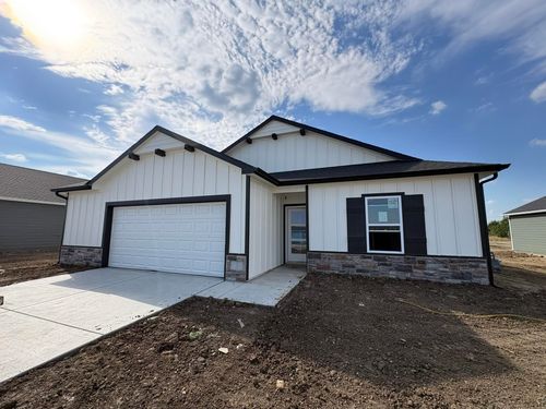 5717 N Plumthicket St, Bel Aire, KS, 67226 | Card Image
