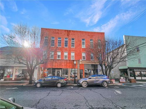 apt-b-42 Broadway, Bangor, PA, 18013-2637 | Card Image