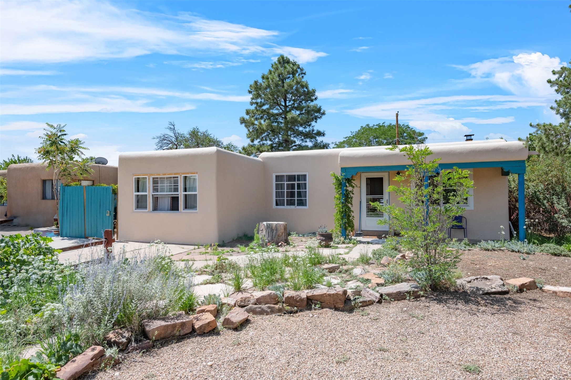 Vitalia St, Santa Fe, NM 87505