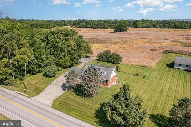 1370 W Trindle Rd, House other with 3 bedrooms, 2 bathrooms and null parking in CARLISLE PA | Image 5